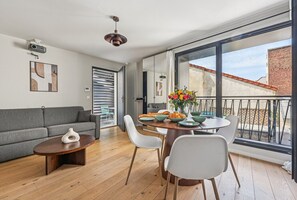 Dining - Double Appartement l 15min Eiffel Tower by Car (Boulogne-Billancourt)