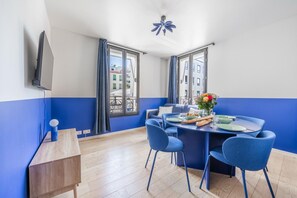 Dining - 10min from Paris | Close to Shops/ 8min from Metro (Boulogne-Billancourt)