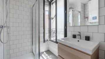 Shower, hair dryer, shampoo
