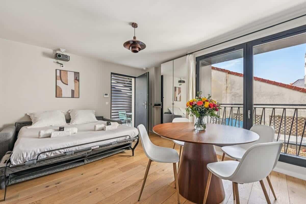 1 bedroom, iron/ironing board, WiFi (free), bed sheets