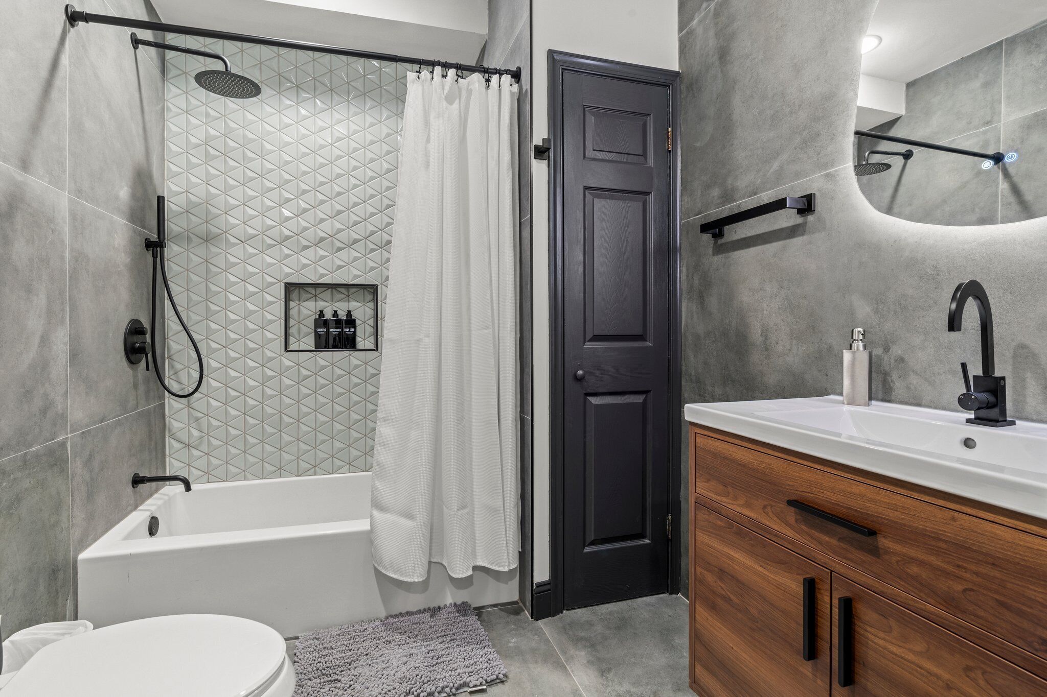 Apartment, Patio | Bathroom