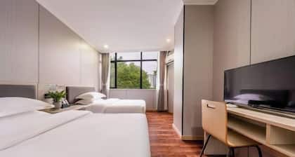 Jinghu Hotel (Hangzhou Hefang Street Branch)