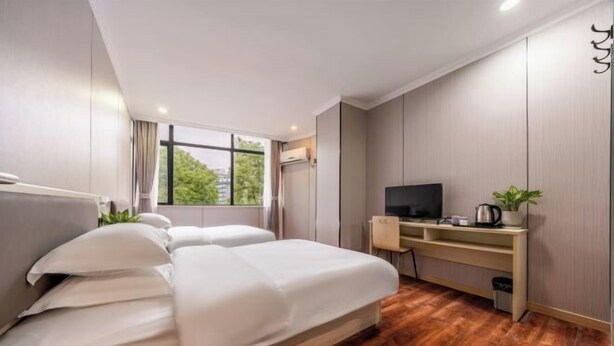 Sınıflandırılmamış resim, 54 üzerinden 1, düğme