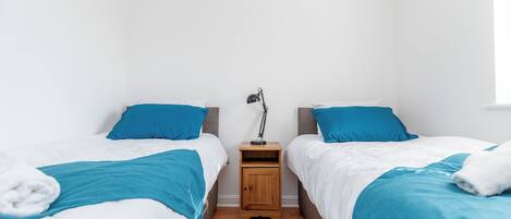 3 Schlafzimmer, Bügeleisen/Bügelbrett, WLAN, Bettwäsche