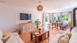 TV, fireplace, ping pong, stereo - Finca Raziel Cártama by Ruralidays (Málaga)