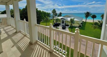 Gorgeous condo in Bimini. Spectacular sunsets from your own private balcony.
