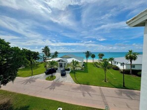 Exterior - Sunsets In Paradise (Bailey Town)