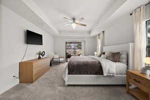 5 chambres, fer et planche à repasser, Wi-Fi, draps fournis