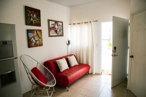 TV - Beautiful Scenic  Sunrise in San Salvador (Nuevo Sitio del Nino)