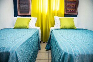 2 bedrooms, desk, iron/ironing board, WiFi - Beautiful Scenic  Sunrise in San Salvador (Nuevo Sitio del Nino)