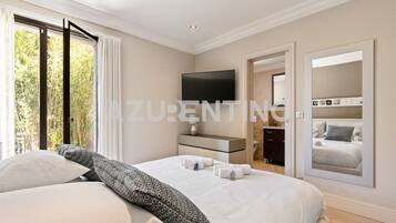 7 bedrooms, iron/ironing board, WiFi, bed sheets