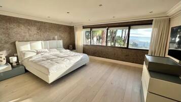 7 chambres, fer et planche Ă repasser, Wi-Fi, draps fournis