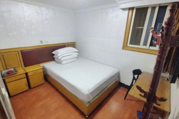Room - Jinying Hostel (Shanghai)