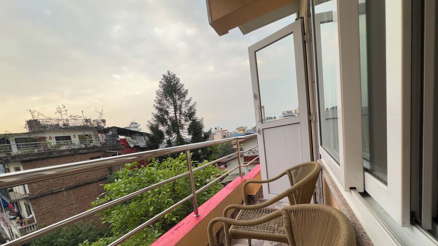 Kathmandu Yaro INN