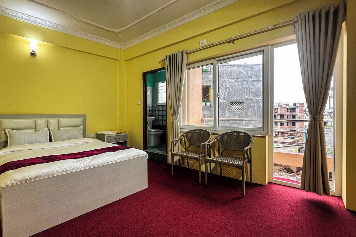 Habitación Deluxe doble, balcón, vistas a la ciudad | Wifi gratis