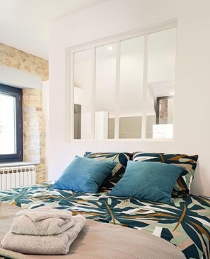 4 bedrooms, free WiFi