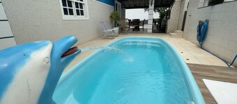 Geo Houses - 3 Bedroom House with Pool in Ipitanga