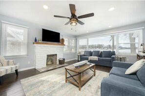 Smart TV, DVD player, books