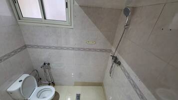 Toallas, jabón, papel de baño