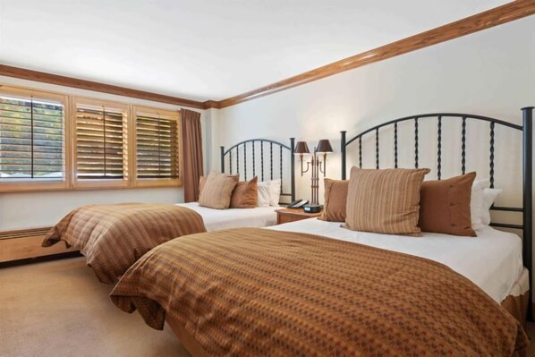 WiFi, bed sheets