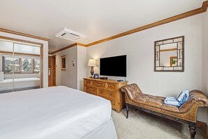 WiFi, bed sheets