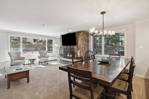 Dining - Lodge Tower 199 2BR  at the base of Vail Mountain (Vail)