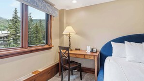 Room - Lodge Tower 290  at the base of Vail Mountain (Vail)
