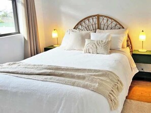 3 habitaciones, tabla de planchar con plancha, cuna de viaje y wifi 