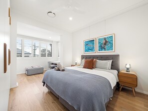 2 chambres, fer et planche à repasser, Wi-Fi, draps fournis