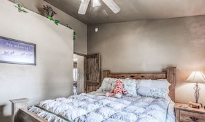 3 habitaciones, escritorio, wifi gratis y ropa de cama 