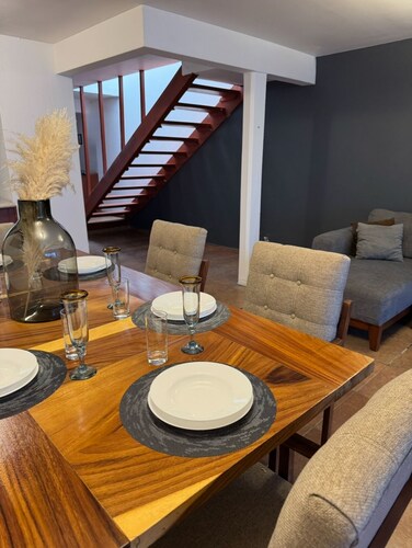 Wonderful house ideal for groups  Near Expo Guadalajara