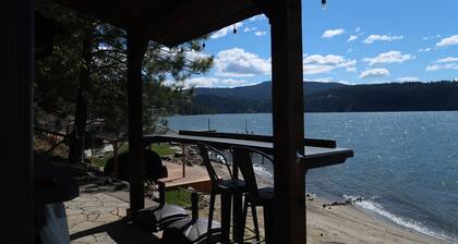 Kokanee Bay Beach House Lake Coeur d'Alene!
