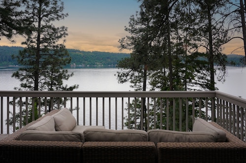 Kokanee Bay Beach House Lake Coeur d'Alene!