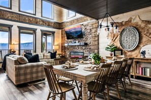 Interior - Fantastic View|PS5|Pool Table|Theater|Indr Pool (Sevierville)