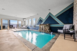 Indoor pool, a heated pool - Fantastic View|Indr Pool|PS5|Theater|Pool Table (Sevierville)