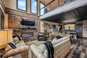 Smart TV, fireplace, offices - Fantastic View|Indr Pool|PS5|Theater|Pool Table (Sevierville)