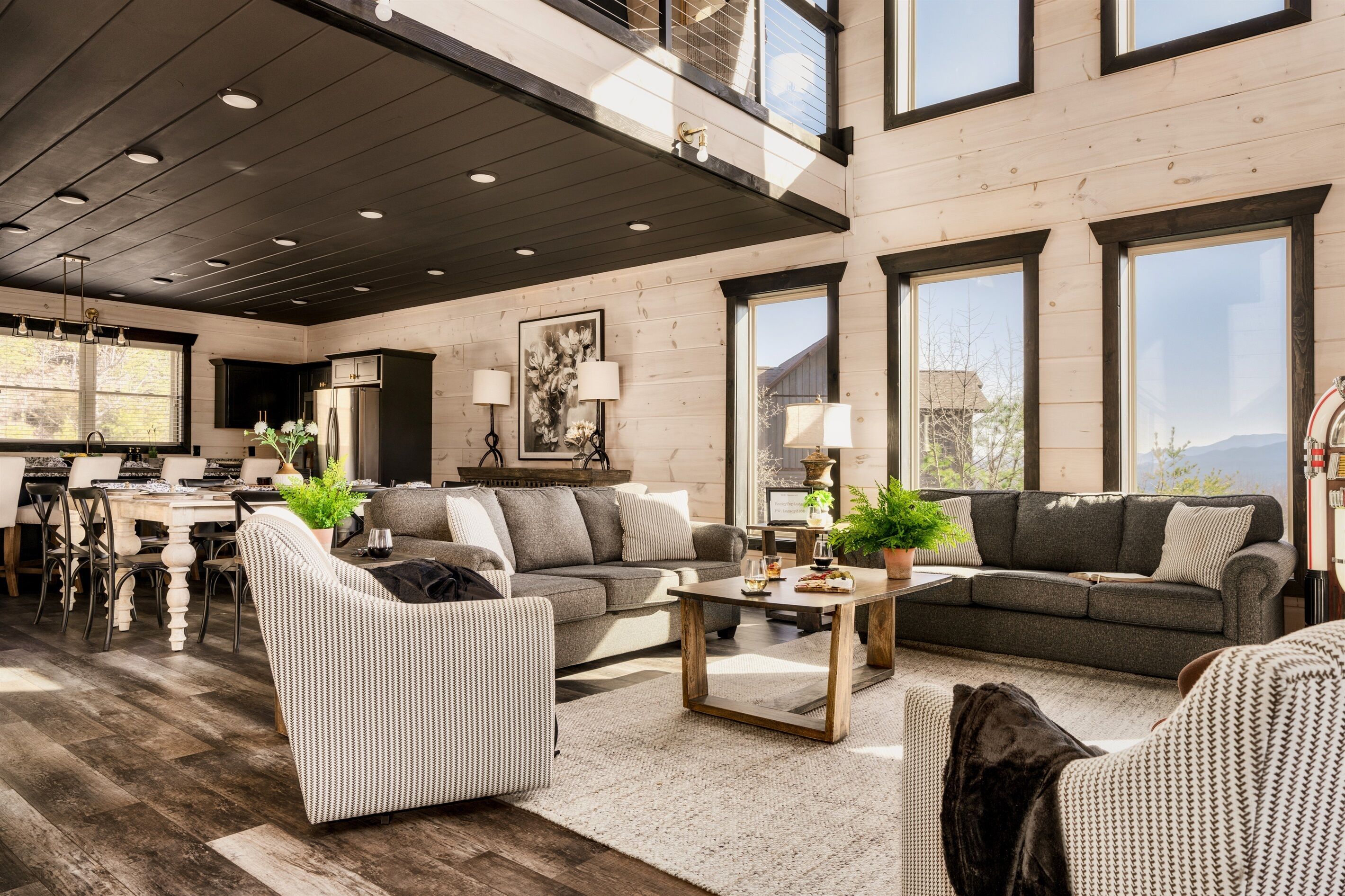 Smart-TV, peis og kontorer