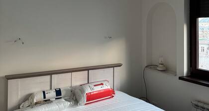 Third floor apartment with a shared backyard