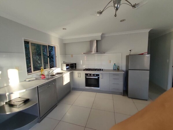 独立别墅 | 私人厨房 | 电热水壶、烤面包机