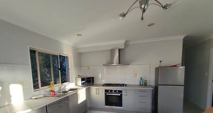 5 Bedroom House at 82A Richardson Road