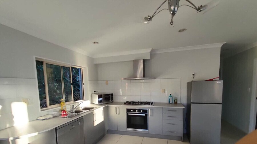 5 Bedroom House at 82A Richardson Road