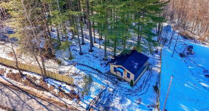 Pine Hills Cottage + Hot tub I Fire Pit