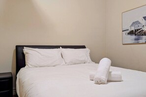 3 bedrooms, WiFi, bed sheets