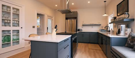 Microwave, oven, stovetop, dishwasher