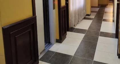 HOTEL BENELUX