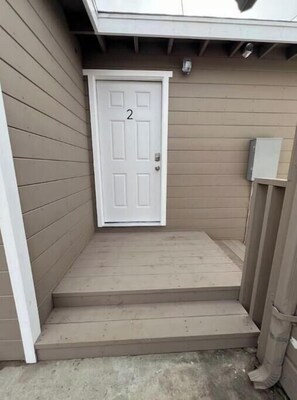 Exterior detail - Cozy Studio w/ Private Entrance & Gated Parking 2 (Rosemead)