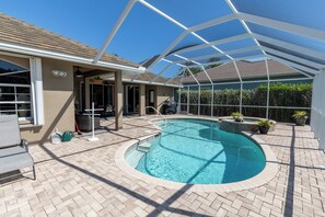 Beheizter Pool