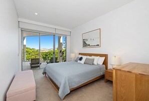 2 bedrooms, individually decorated, individually furnished