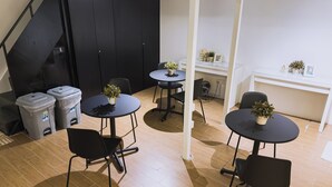 Living area - Blanc Inn (Singapore)