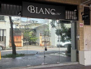 Front of property - Blanc Inn (Singapore)